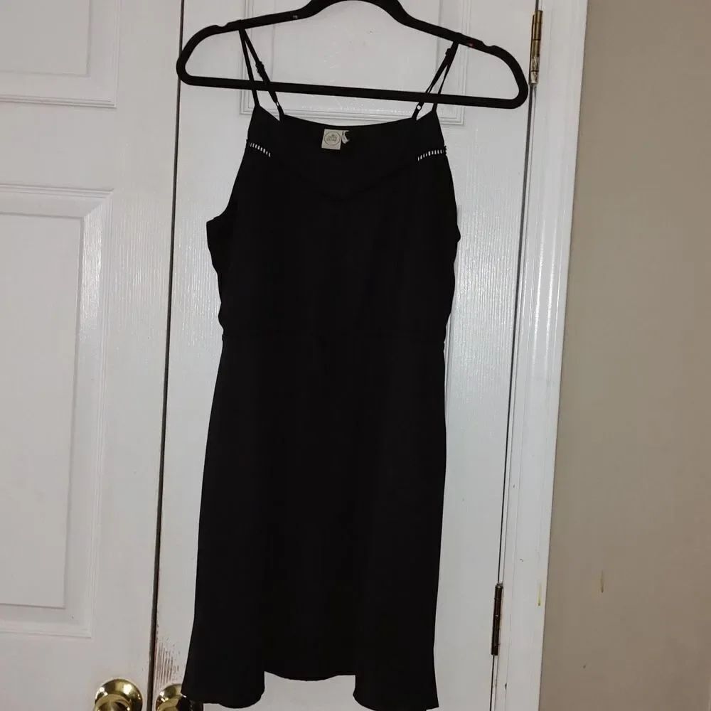 Paper Crane spaghetti strap beach party night out  sexy little black dress  Sz M